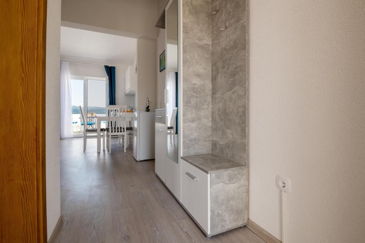 Apartmani Mate نيوم المظهر الخارجي الصورة